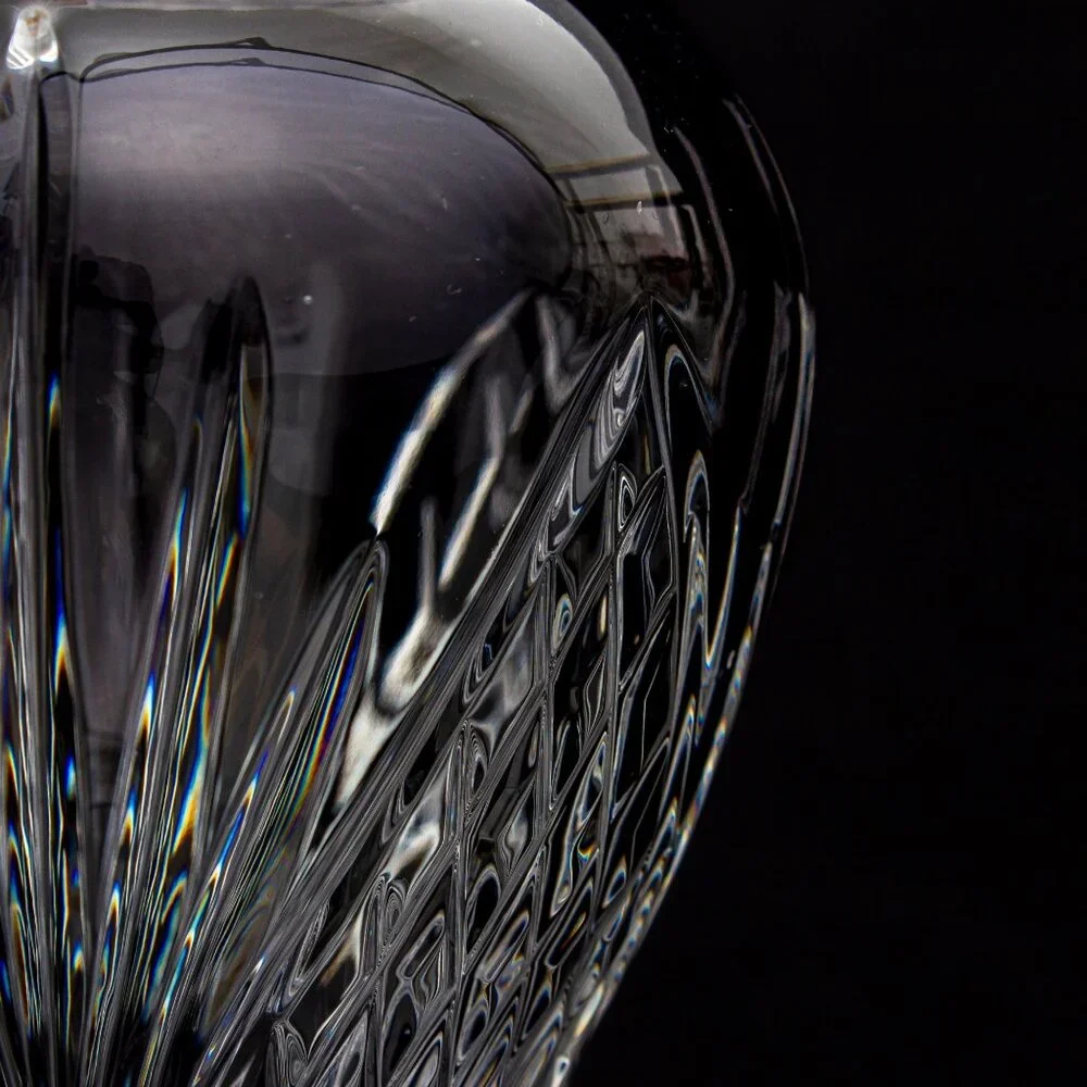 Cut Crystal Vase With Intricate Diamond Pattern | Elegant Home Decor - Picture 7 of 10